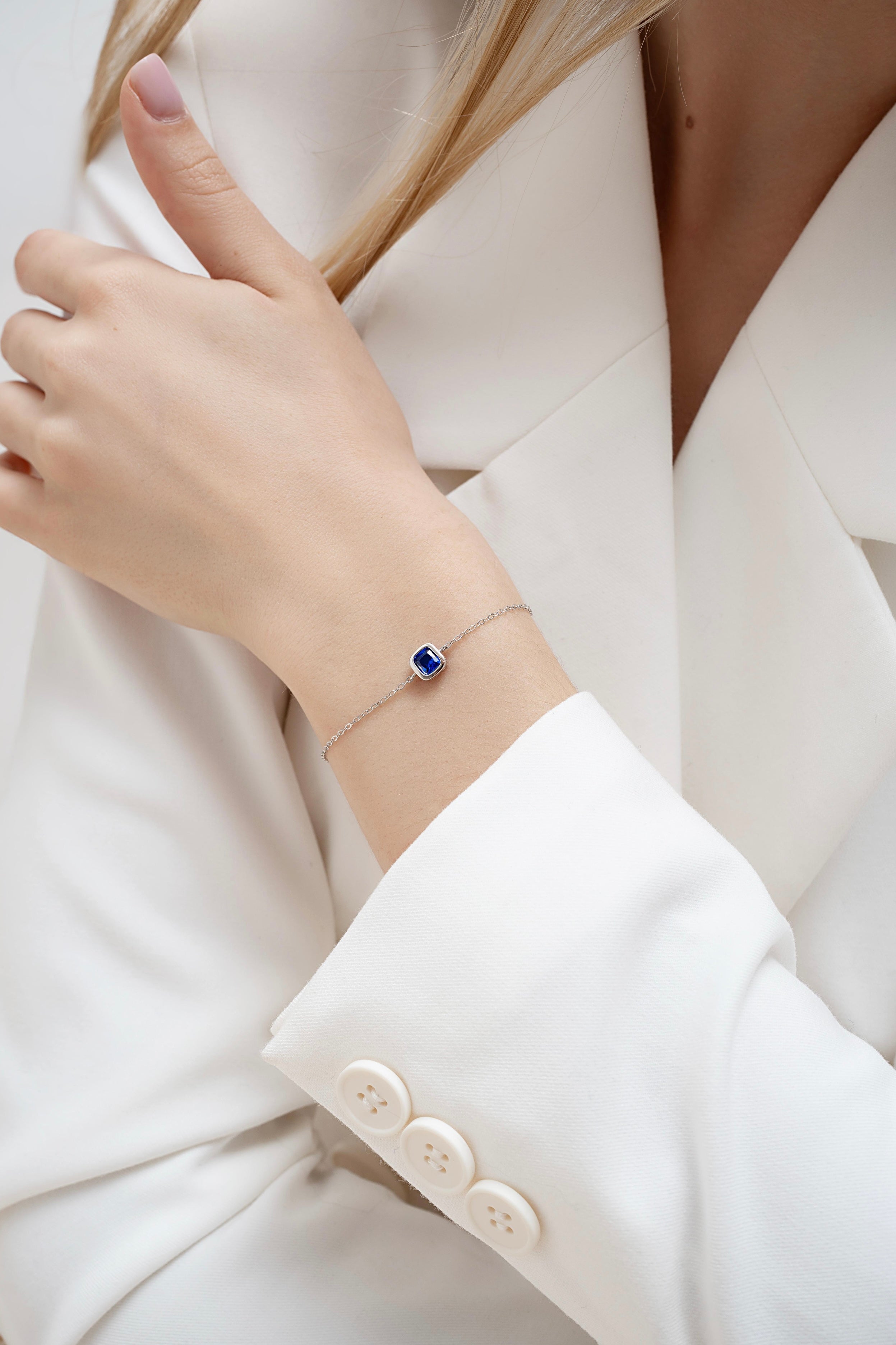 Браслет Sapphirelight